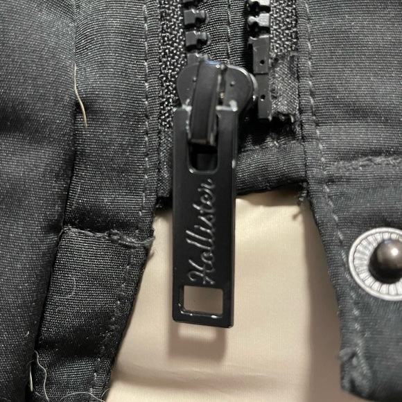 Hollister Ultimate Down winter Jacket - Small - Picture 4 of 10